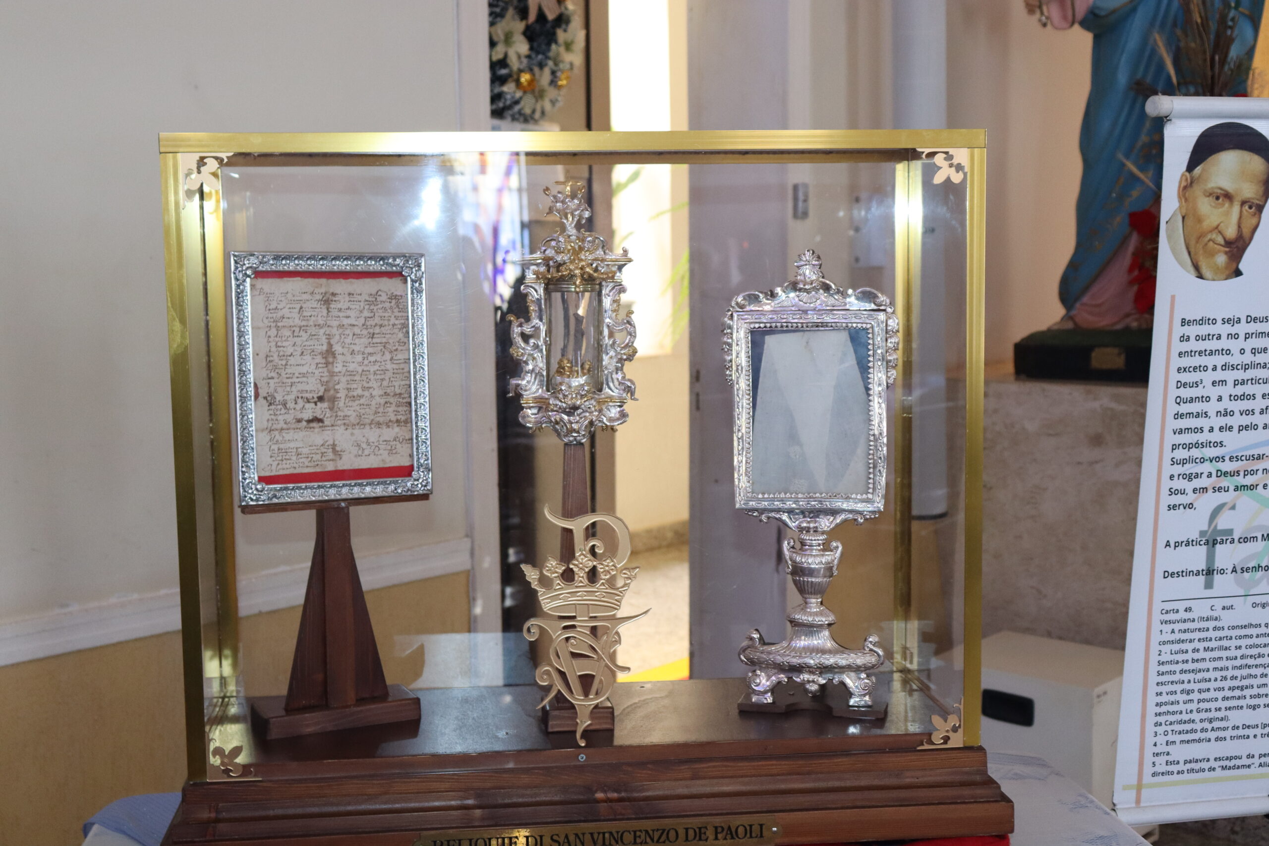 Hospital Auxiliadora Recebe Relíquias de São Vicente de Paulo