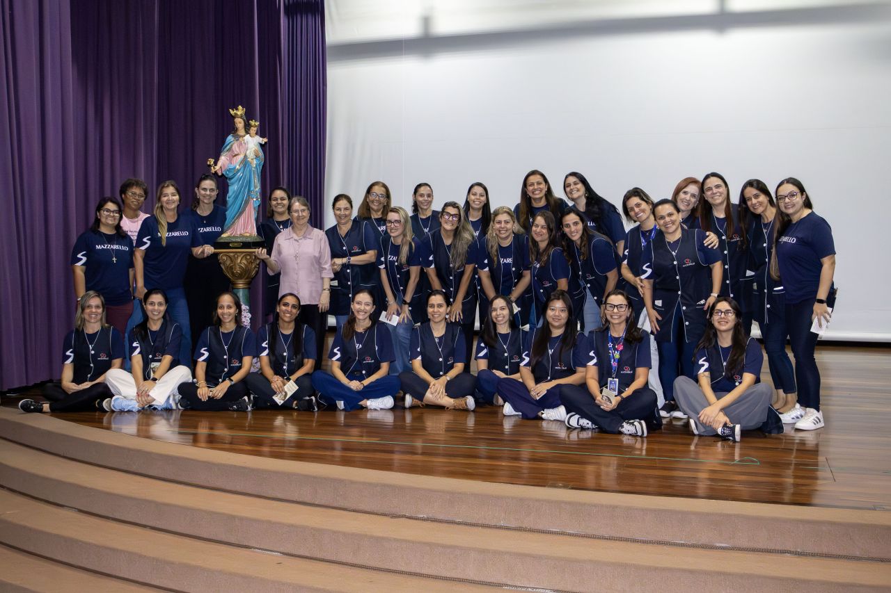 Artesãos da Paz: Irmã Alaíde Deretti visita o Instituto Madre Mazzarello