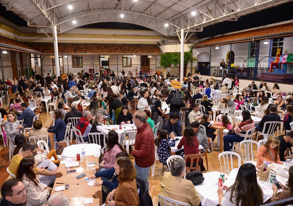 Show de Prêmios do Agita INSA mobiliza comunidade em prol da OSAF