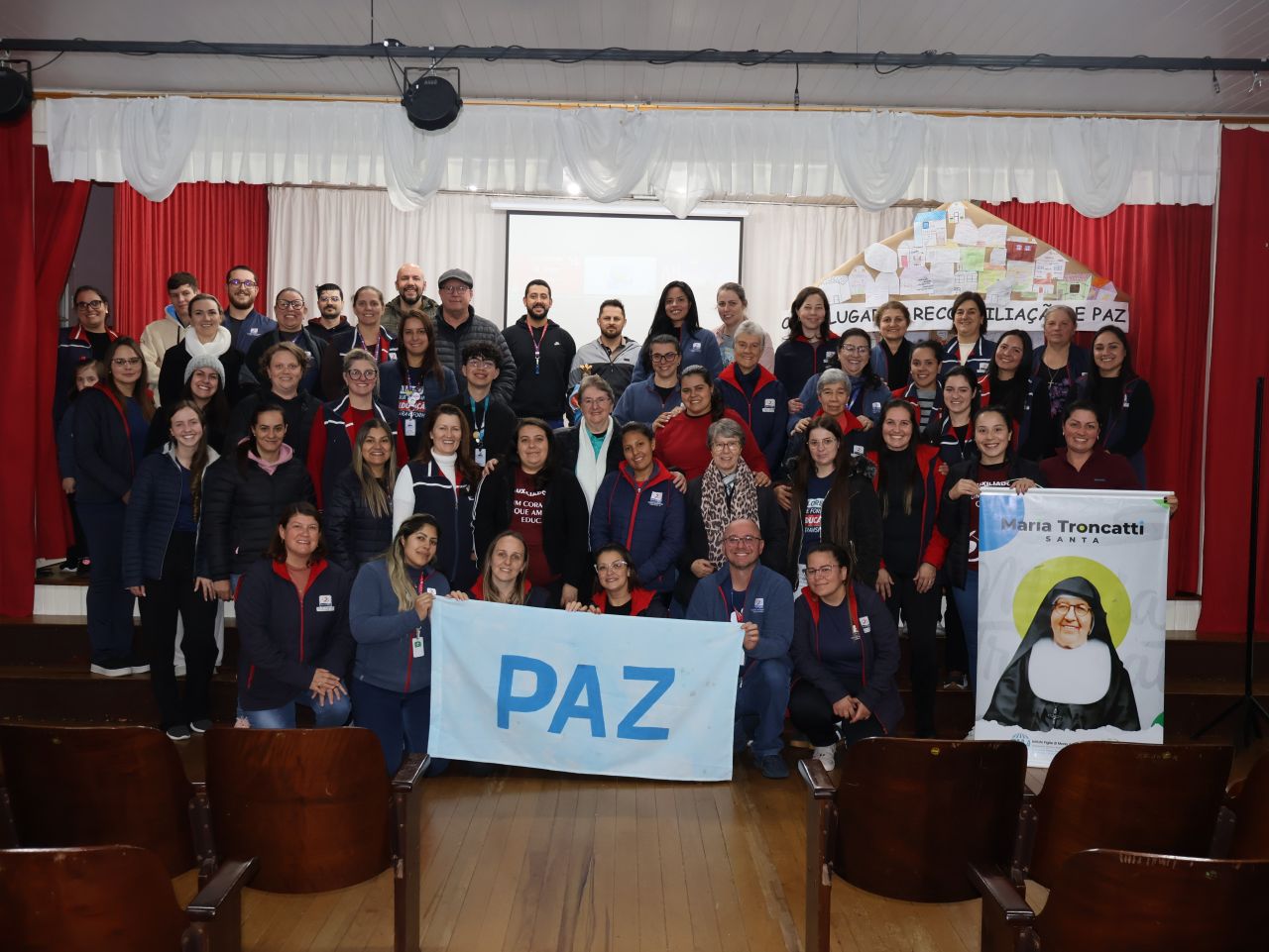 Presença e Carisma: Visita de Irmã Alaíde Deretti fortalece Comunidade Educativa de Campos Novos