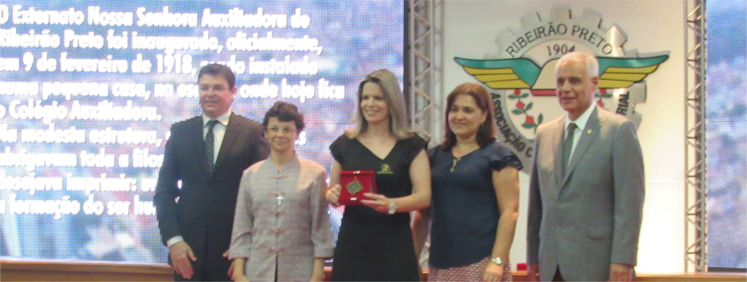 Colégio Auxiliadora é homenageado pela  Associação Comercial e Industrial de Ribeirão Preto