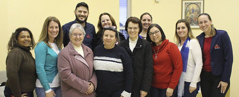 Clima de espiritualidade é intensificado com a visita de Irmã Alaíde Deretti no Instituto Maria Auxiliadora (IMA)