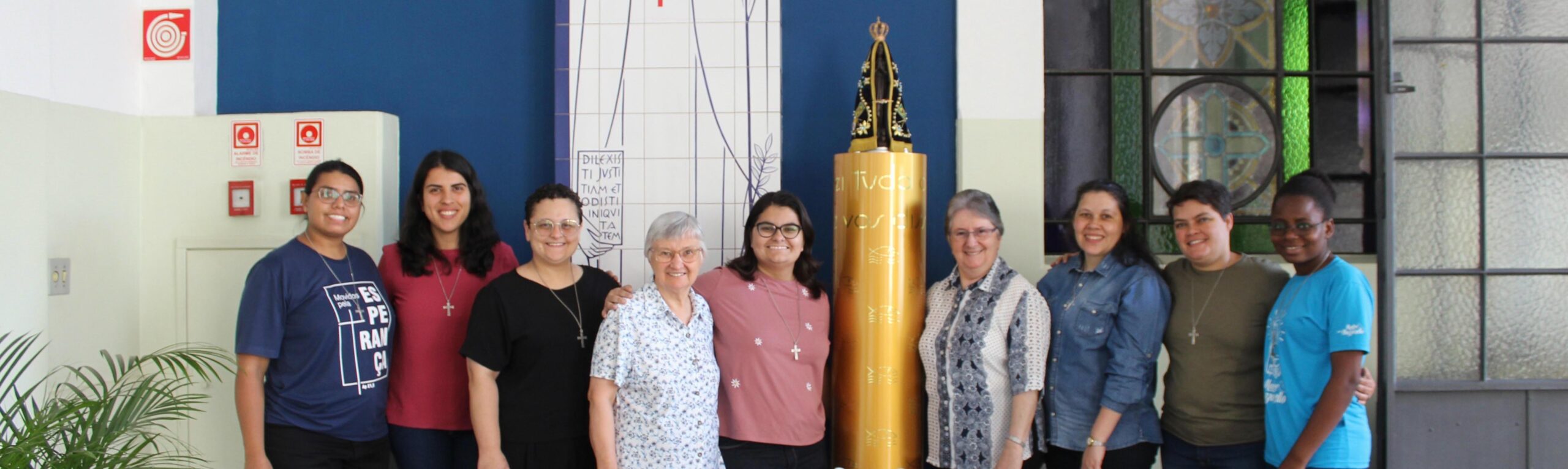 Junioristas se encontram e se despedem das Irmãs neoperpétuas