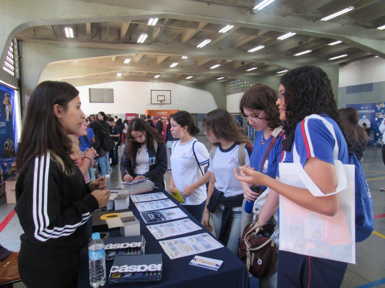 Colégios em sinergia e sinodalidade realizam Fórum de Profissões