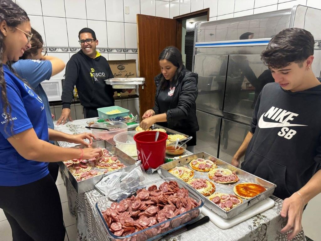Curso de Liderança reúne mais de 40 jovens em Guaratinguetá