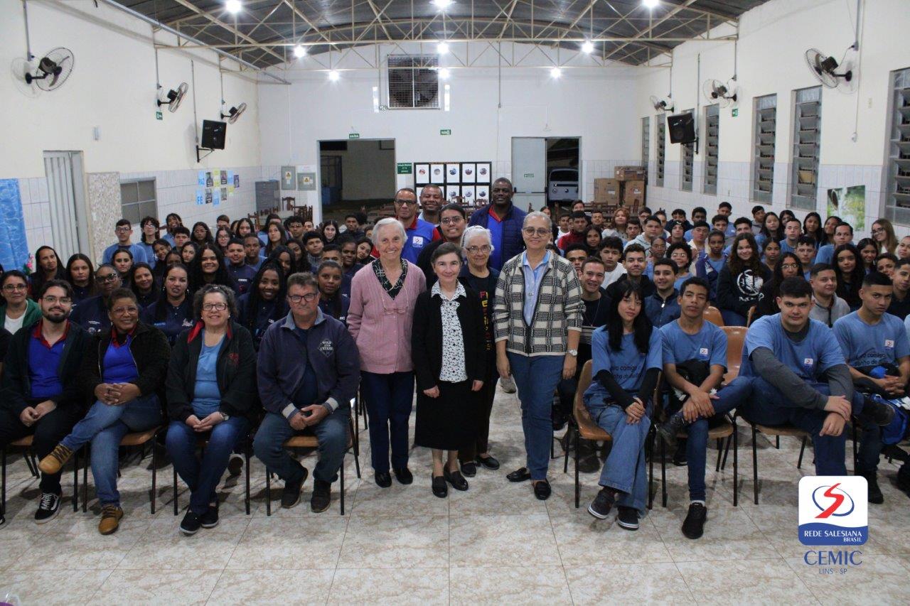 Centro de Estudos do Menor e Integração na Comunidade acolhe Conselheira Geral, Irmã Paola Battagliola