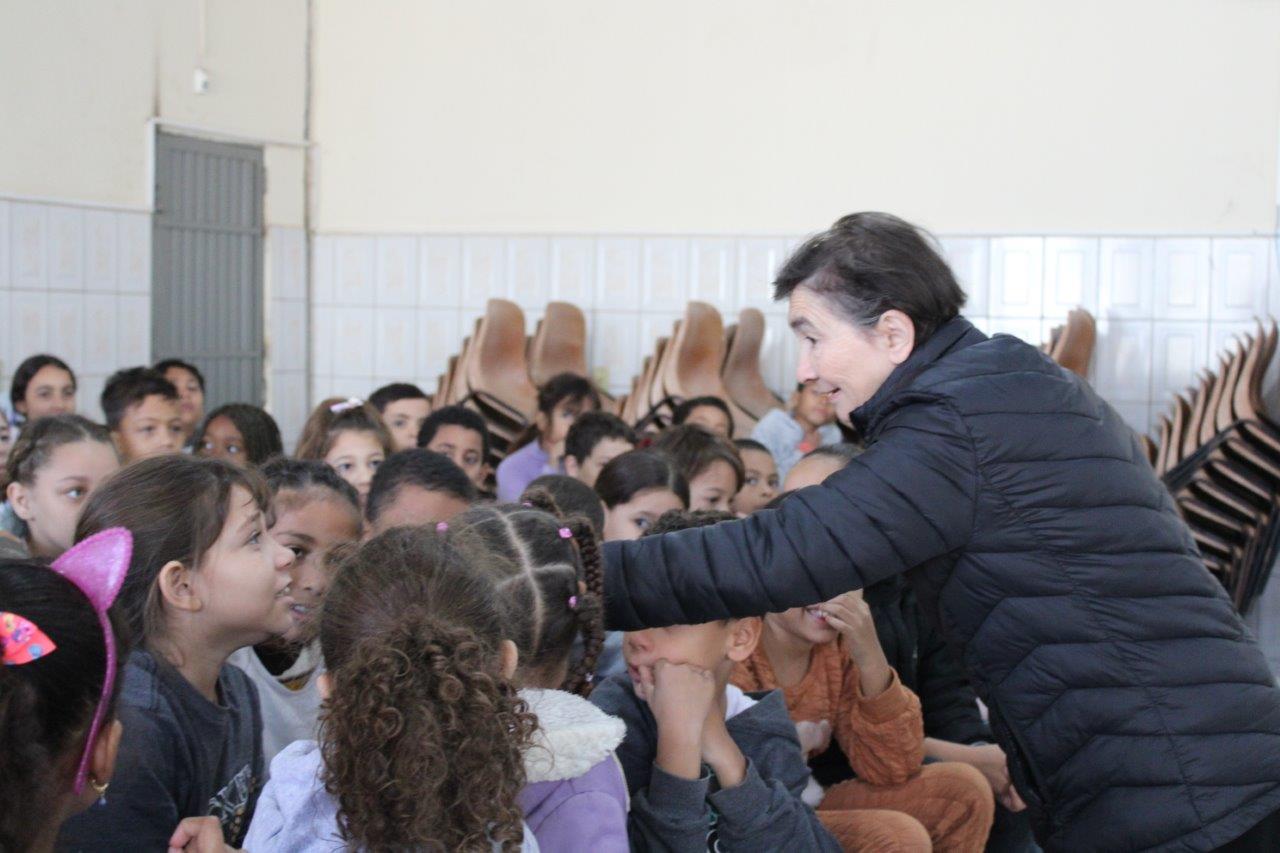 Centro de Estudos do Menor e Integração na Comunidade acolhe Conselheira Geral, Irmã Paola Battagliola