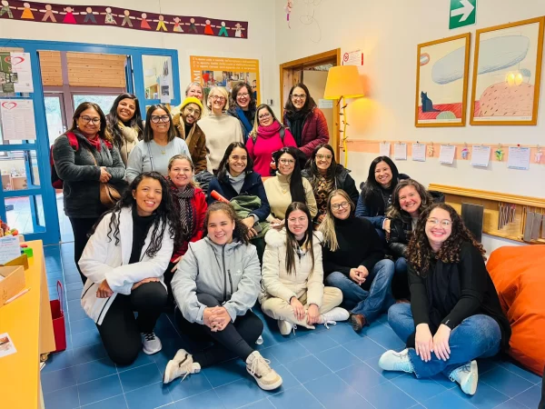 Imersão na abordagem educativa de Reggio Emilia: Renovando práticas e inspirando o futuro