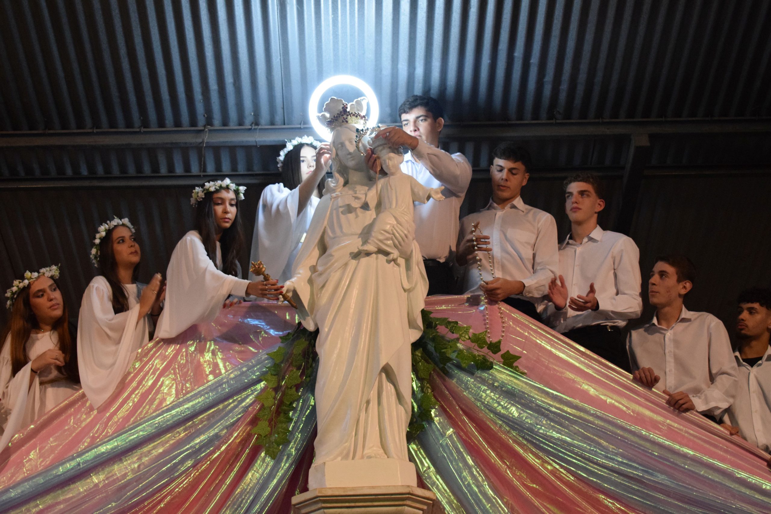 Festa em Honra a Nossa Senhora Auxiliadora: Fé e Celebração no CENSA Lins