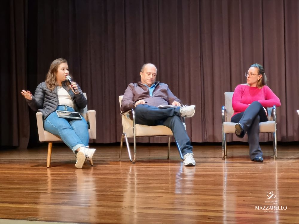 Instituto Madre Mazzarello promove Mesa Redonda “Entre Likes e Riscos – O que os pais precisam saber sobre o mundo digital dos filhos”
