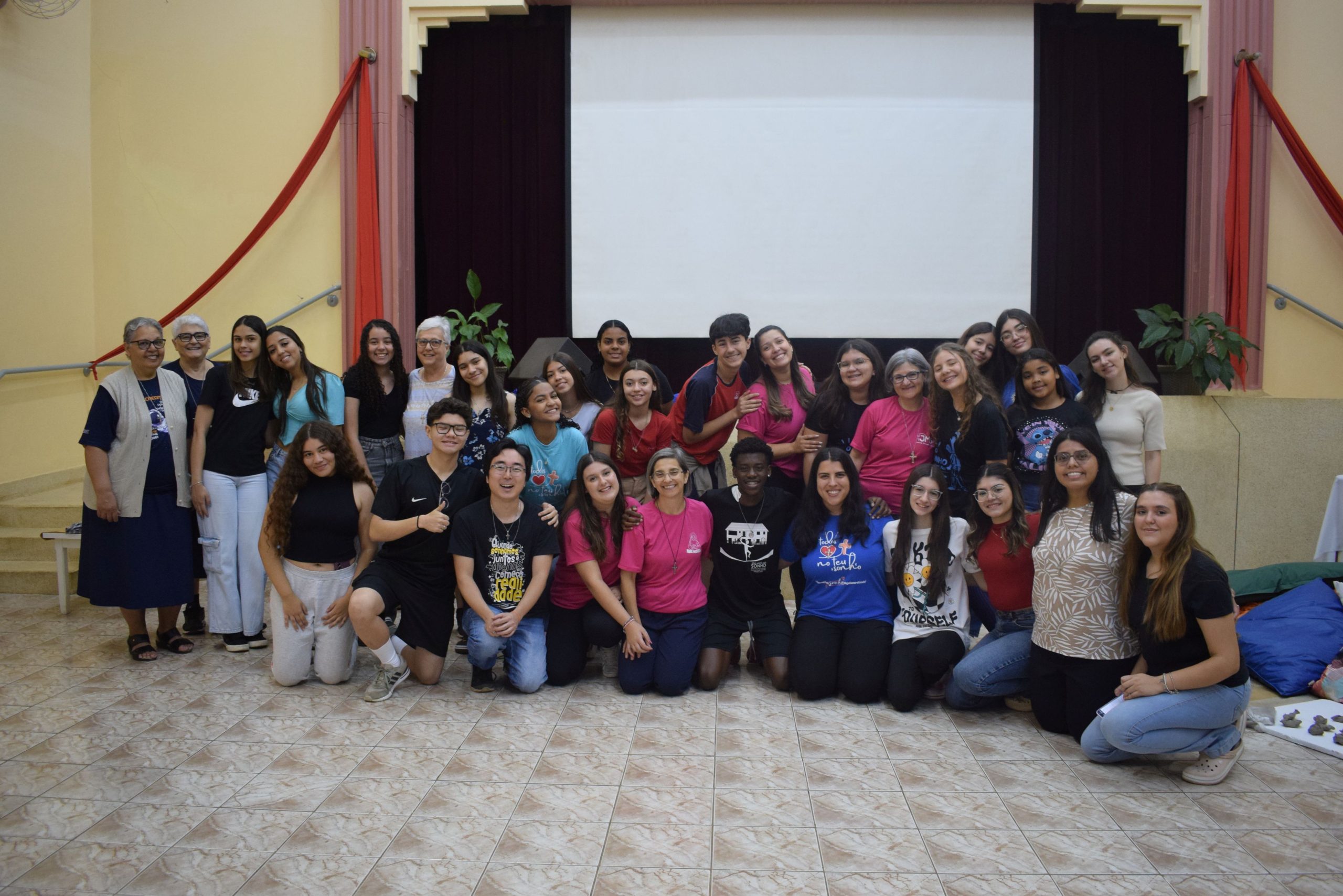 Retiro Bíblico acolhe jovens de diferentes presenças salesianas para reforçar valores humanos e espirituais