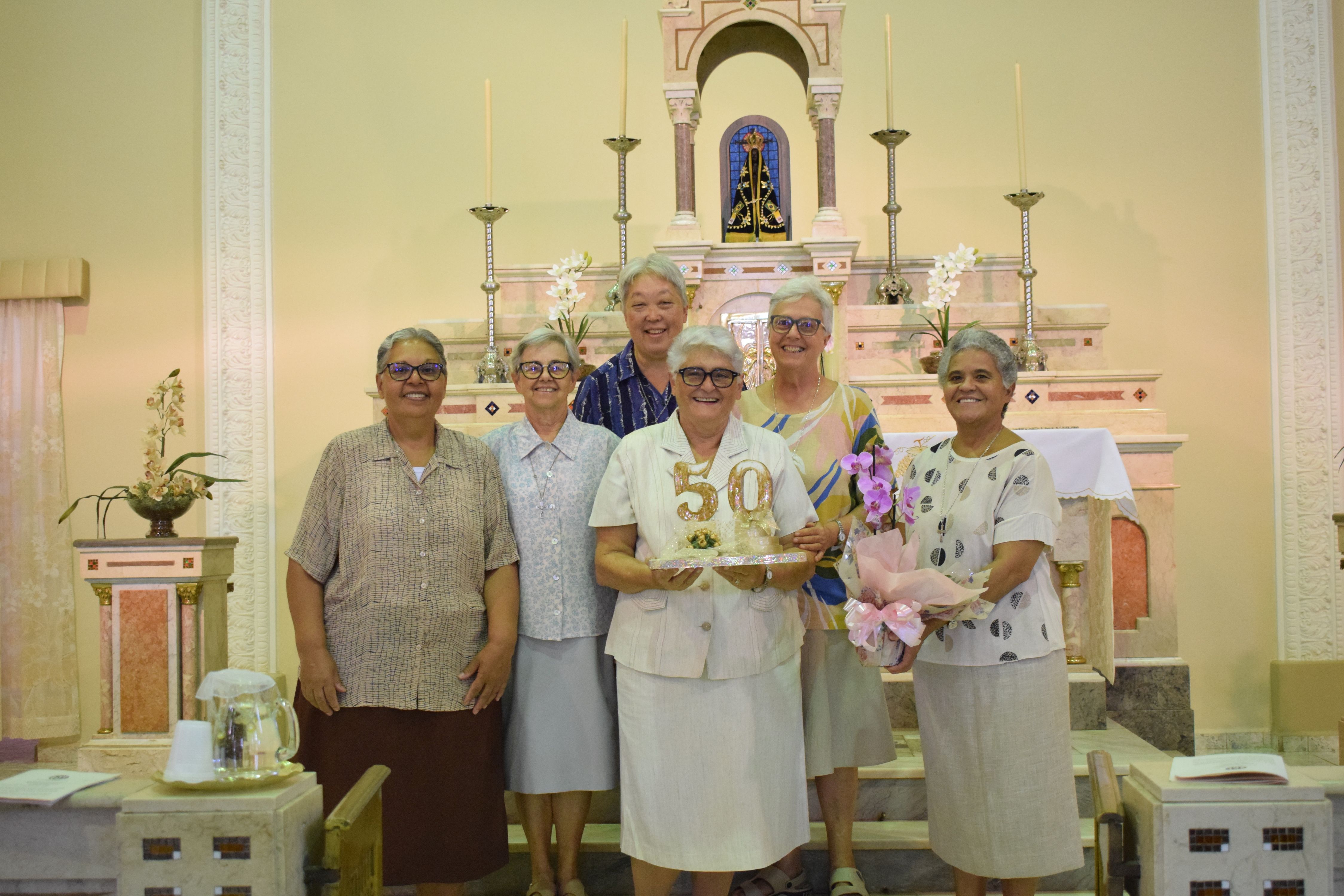 Comunidade Educativa do CENSA celebra 50 anos de Vida Religiosa de Irmã Ivone Yared