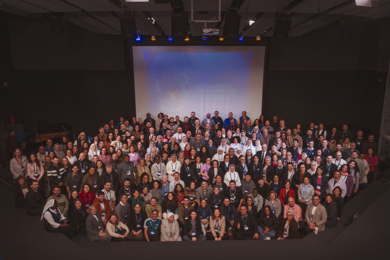 Congresso da CRB Nacional debate os desafios da comunicação diante da inteligência artificial e da cultura digital