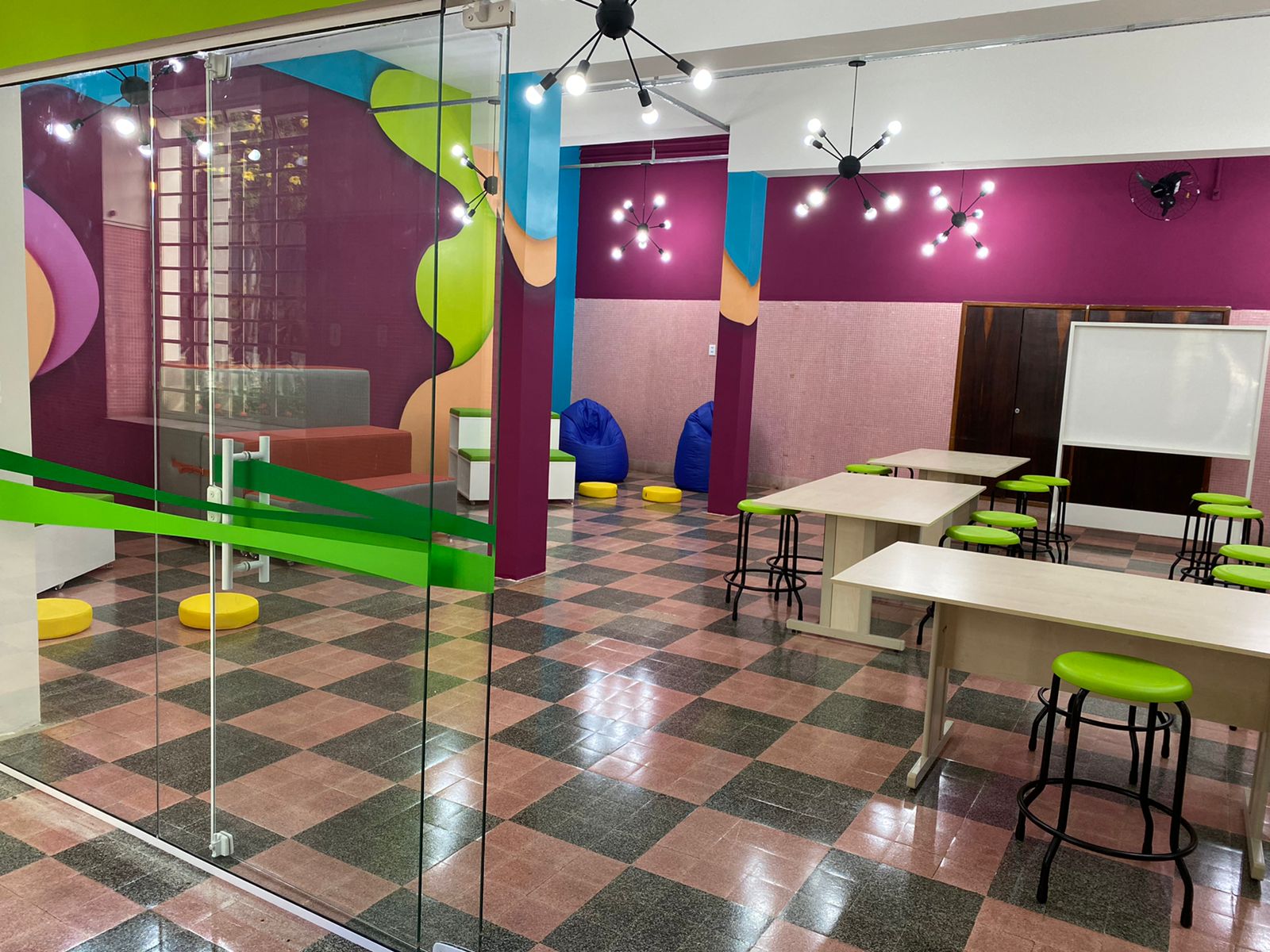 Colégio do Carmo, de Guaratinguetá/SP, inaugura novo Espaço Maker-STEAM