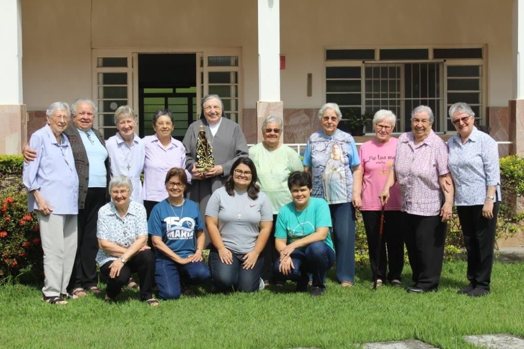 Inspetoria BAP recebe visita da Madre Geral Emérita