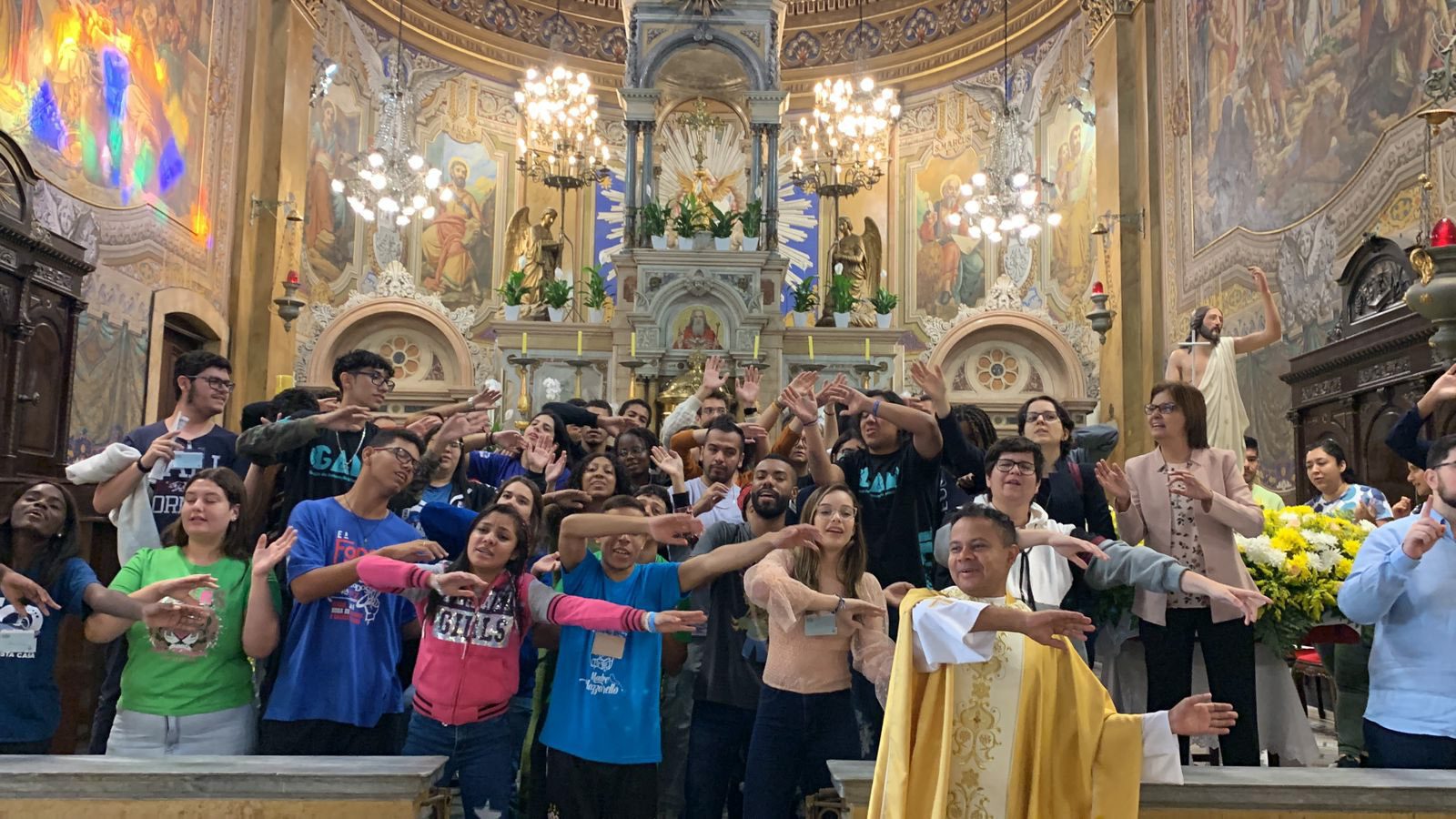 Páscoa Juvenil proporciona aos jovens a experiência e aprofundamento do Mistério Pascal
