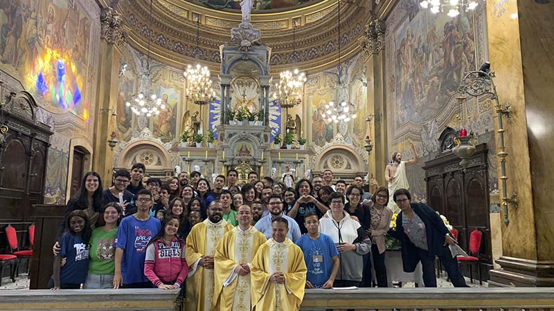 Páscoa Juvenil proporciona aos jovens a experiência e aprofundamento do Mistério Pascal