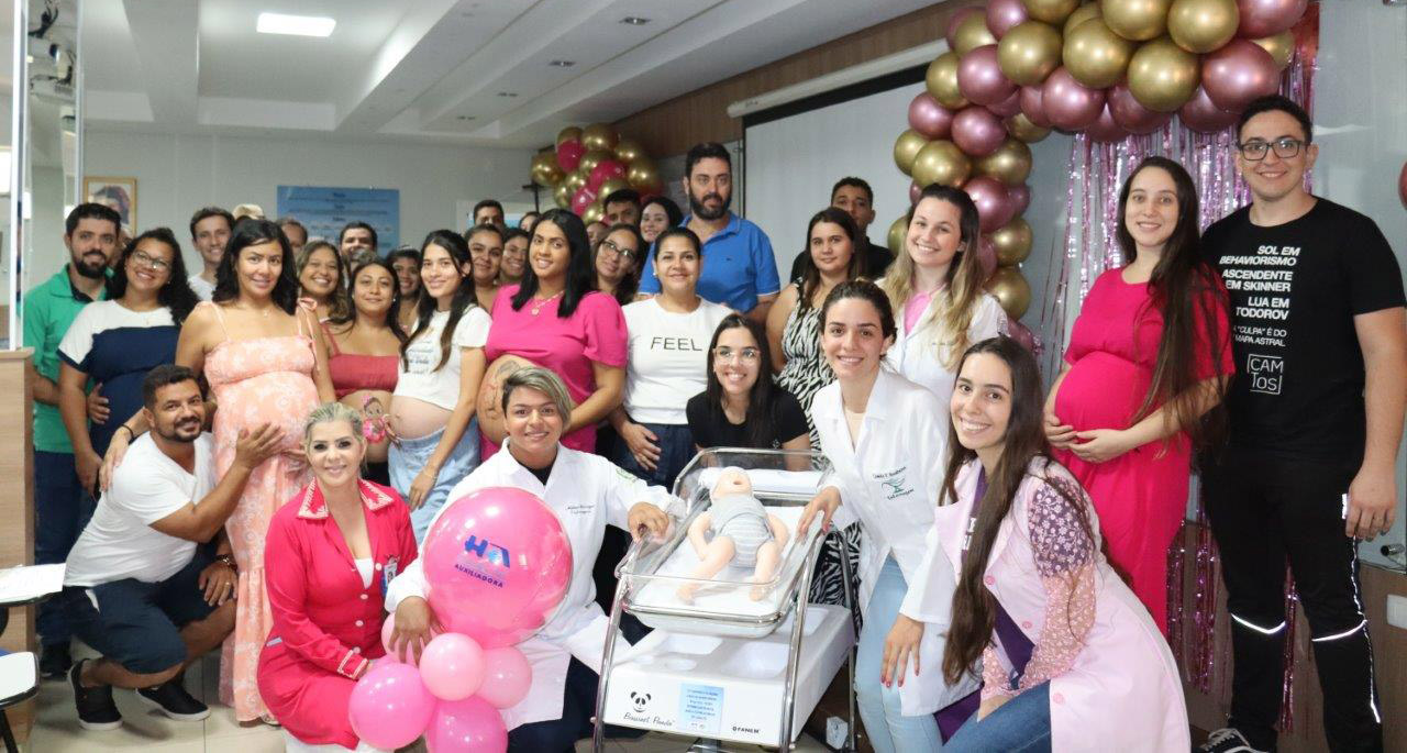 Curso de Gestantes do HNSA leva informação e orientação para casais
