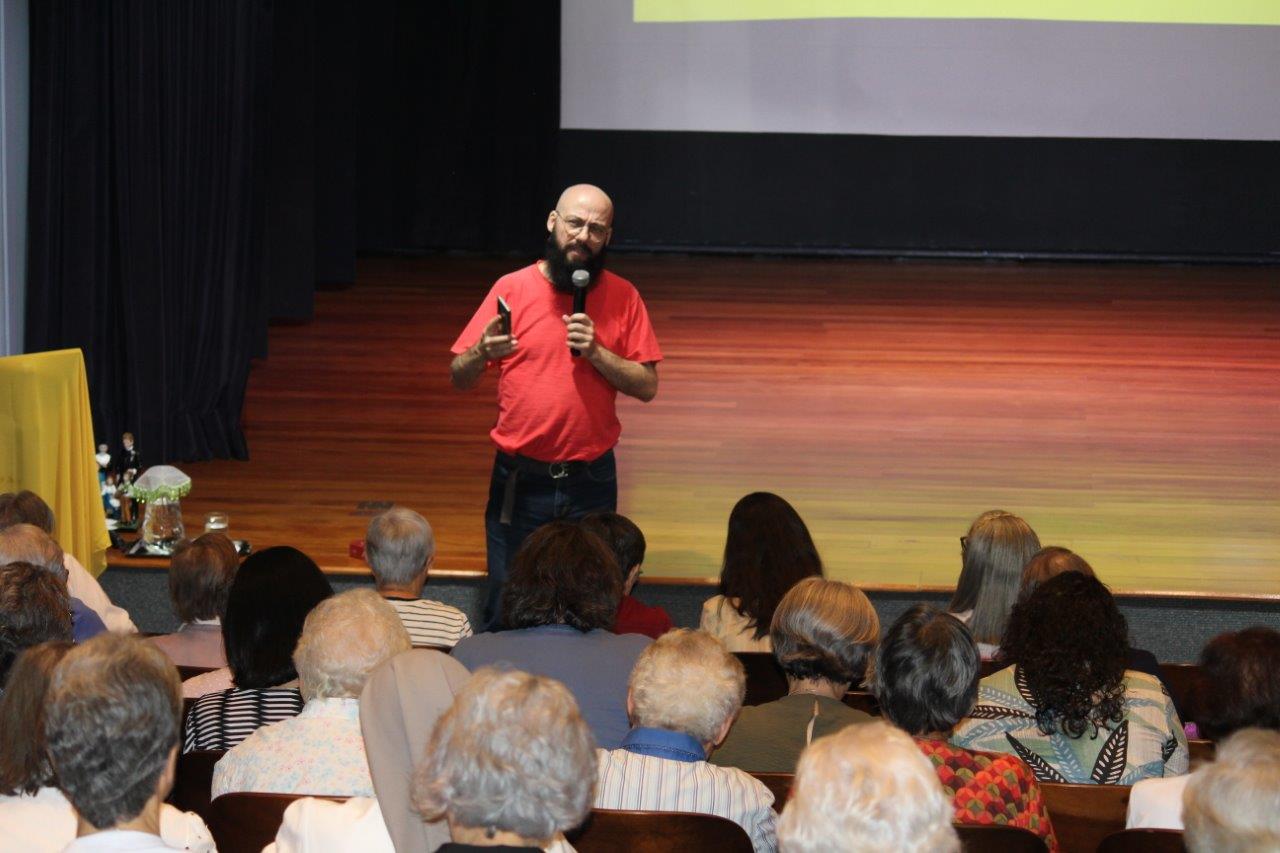 Irmãs reunidas em Assembleia celebram e partilham a vida, na busca de um renovado impulso vocacional
