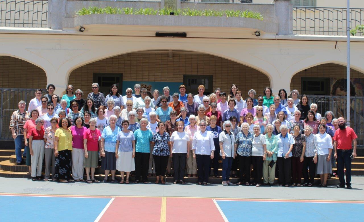 Irmãs reunidas em Assembleia celebram e partilham a vida, na busca de um renovado impulso vocacional