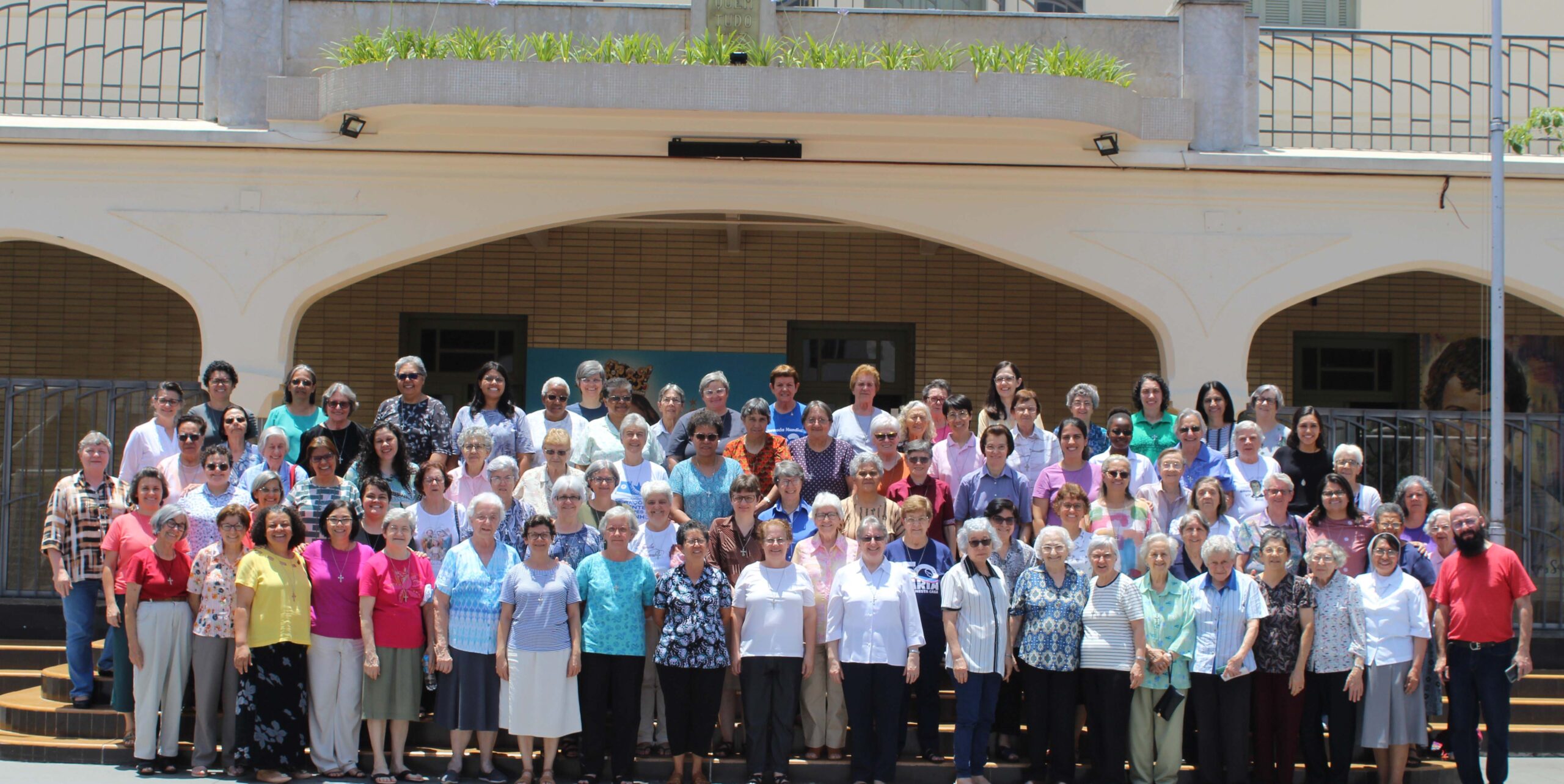 Irmãs reunidas em Assembleia celebram e partilham a vida, na busca de um renovado impulso vocacional