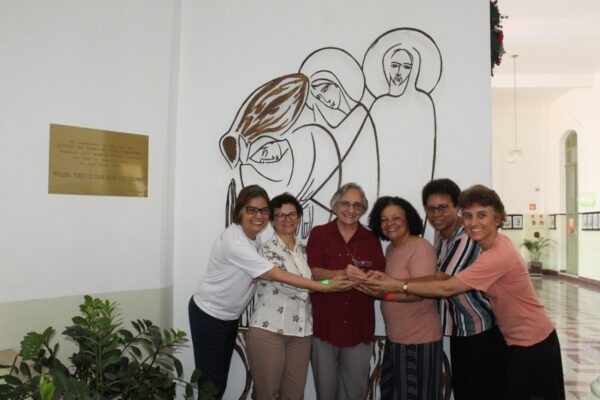 Irmãs reunidas em Assembleia celebram e partilham a vida, na busca de um renovado impulso vocacional