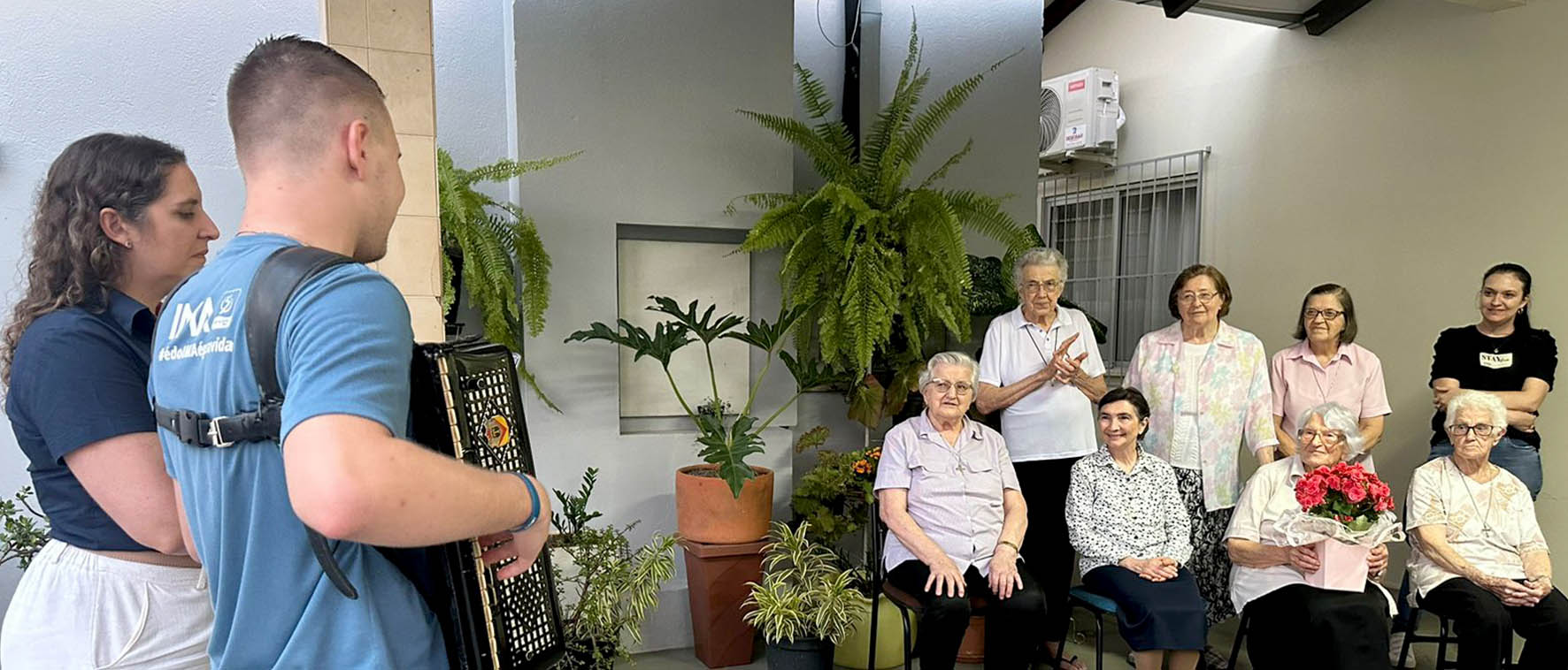 Instituto Maria Auxiliadora de Rio do Sul recebe com entusiasmo a visita canônica de Irmã Paola Battagliola