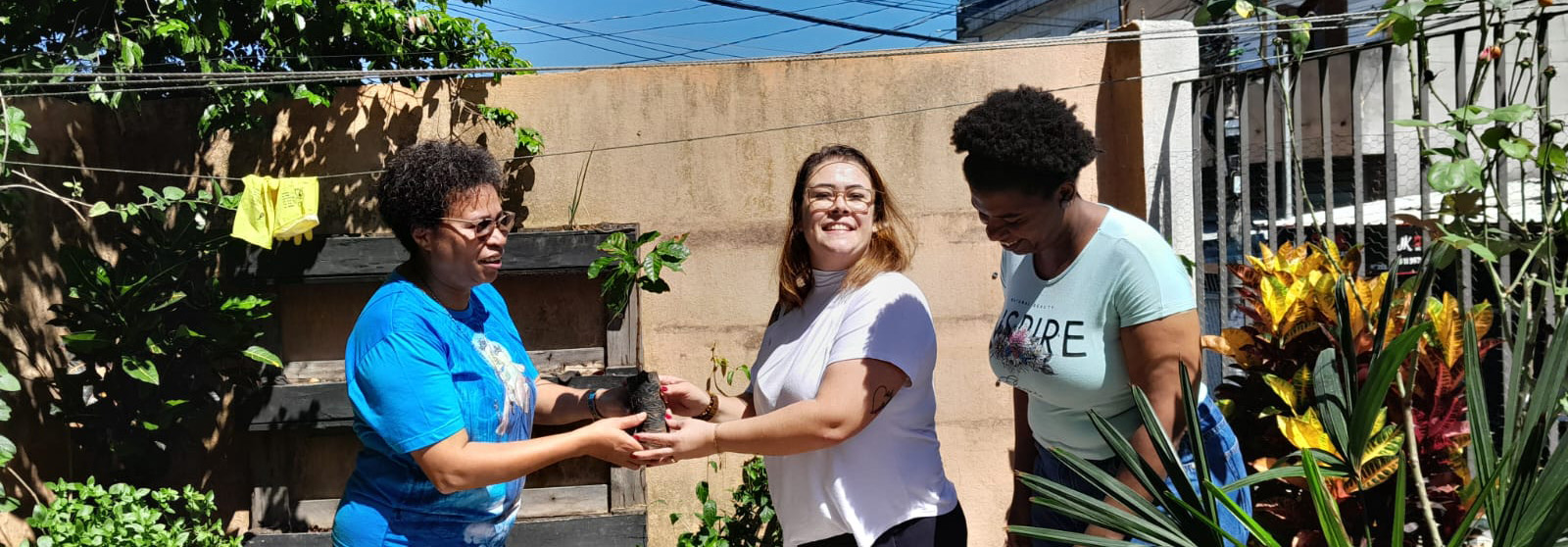 Comunidade Educativa do Centro Comunitário Oscar Romero se une à Festa Mundial da Gratidão