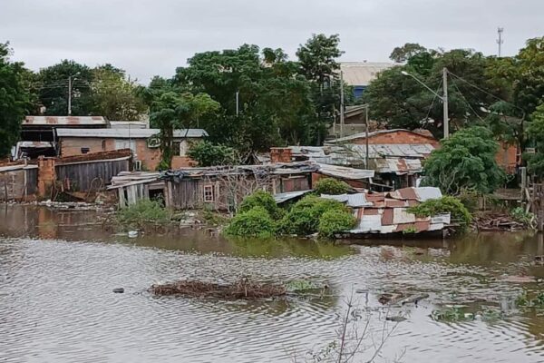Em solidariedade com o Rio Grande do Sul