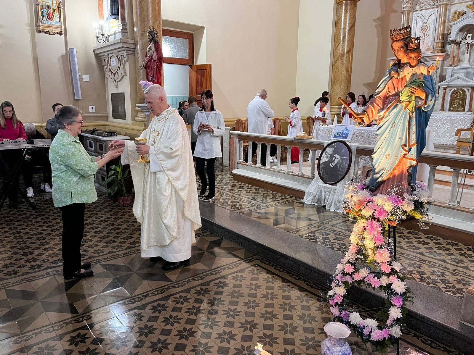 Casa do Puríssimo Coração de Maria Celebra Centenário com Grande Festa em Guaratinguetá